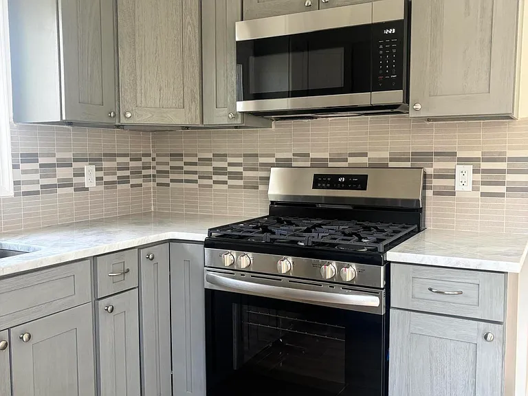 527 Willowbrook Rd — Photo 9
