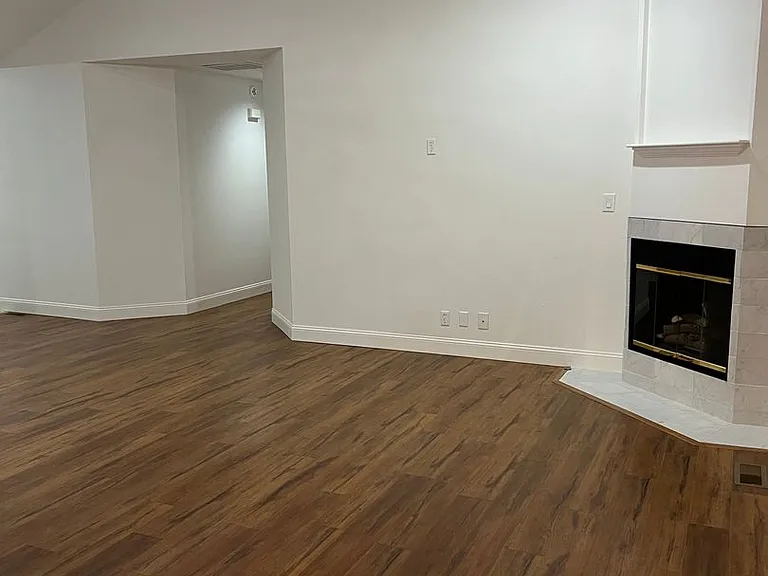 4213 S Mentor Ave — Photo 22