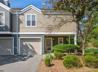 76 Village Cir, Bridgewater, NJ 08807