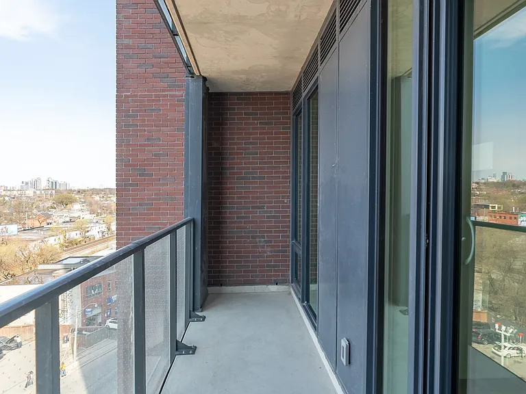 1185 Dupont St #517 — Photo 22