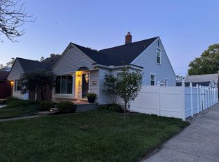 23200 Sherman St, Oak Park, MI 48237