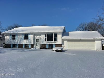 818 Aster Dr, Wapakoneta, OH, 45895