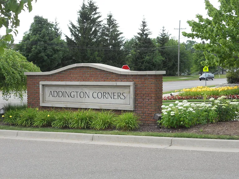 8102 Addington Dr #TOWNHOUSE — Photo 18