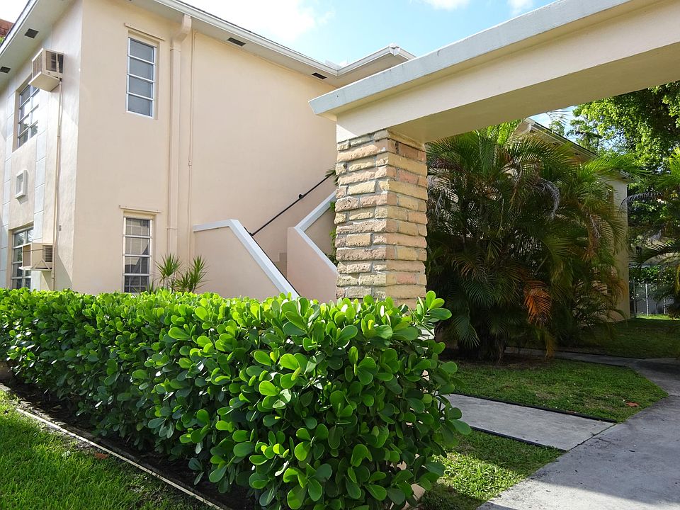 1st image of 16 Zamora Ave #4