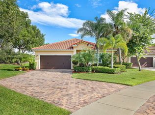 10753 Willow Oak Ct, Wellington, FL 33414