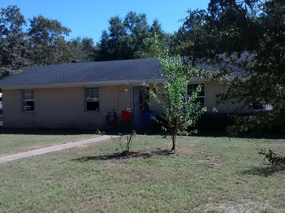 1st image of 111 Woodland Dr