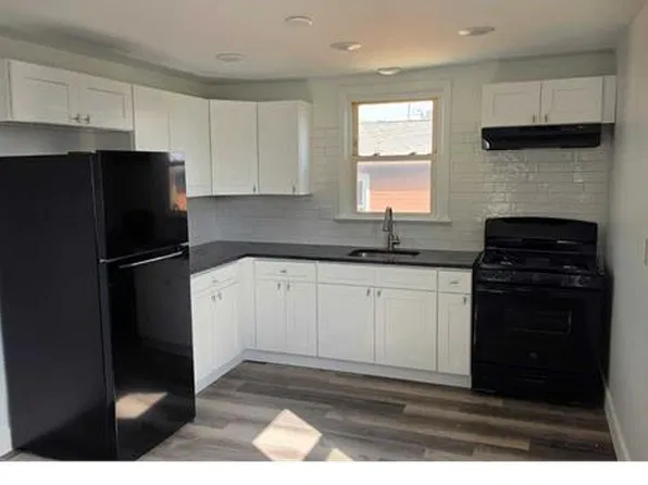 3 Westervelt Pl, Garfield, NJ 07026