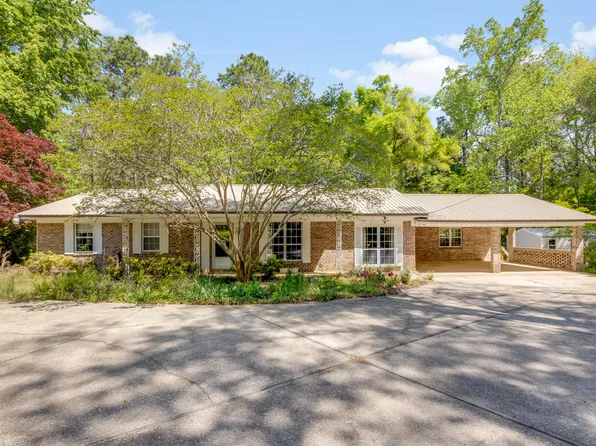 3607 Poverty Creek Rd, Crestview, FL 32539