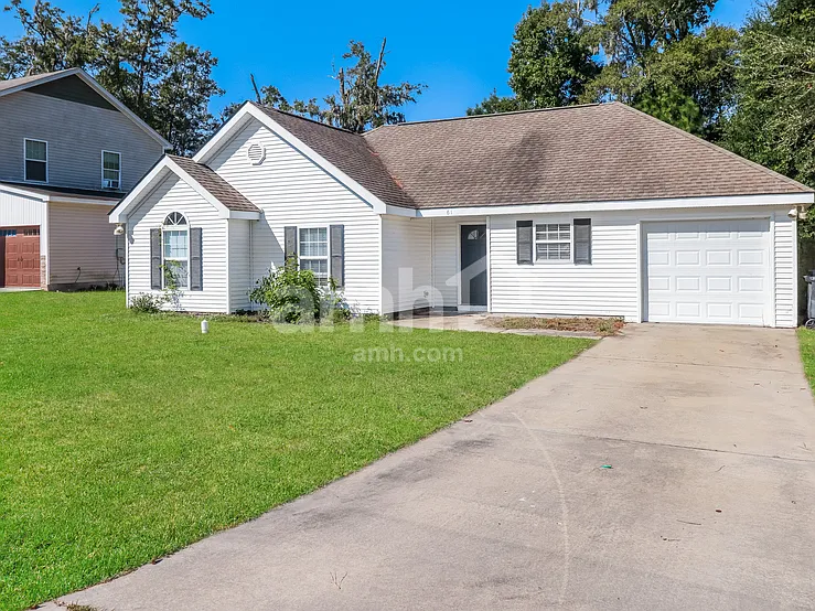61 Wintergreen Dr — Photo 2