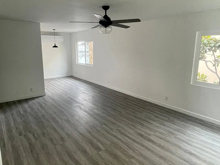 5747 Waring Ave #8 — Photo 2