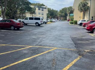9081 Lime Bay Blvd APT 114, Tamarac, FL 33321