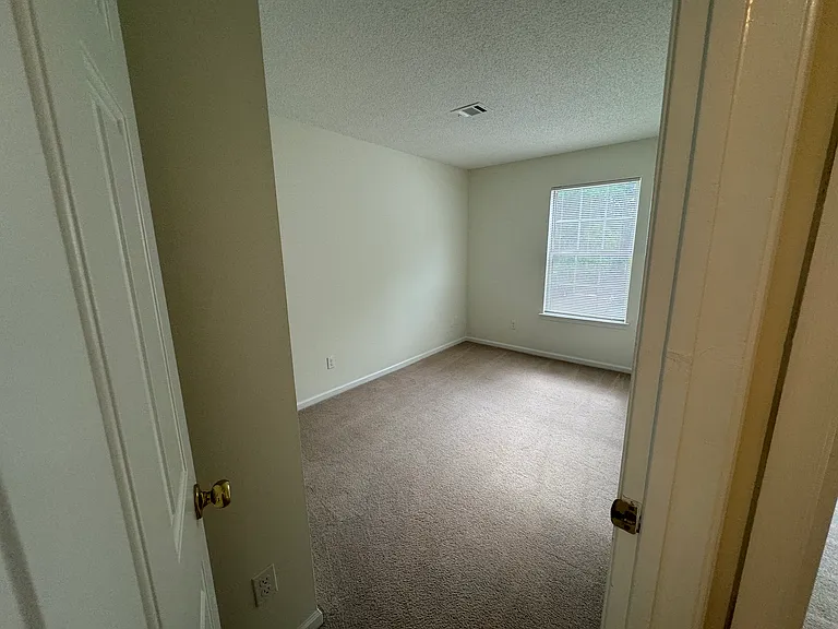 12103 Greenwood Ct #201 — Photo 25