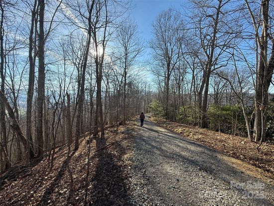 18-19 Twenty #21, Waynesville, NC 28785