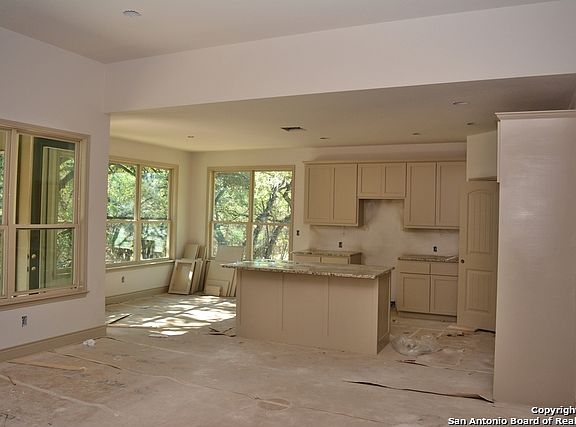 3rd image of 1283 Marlys Ave