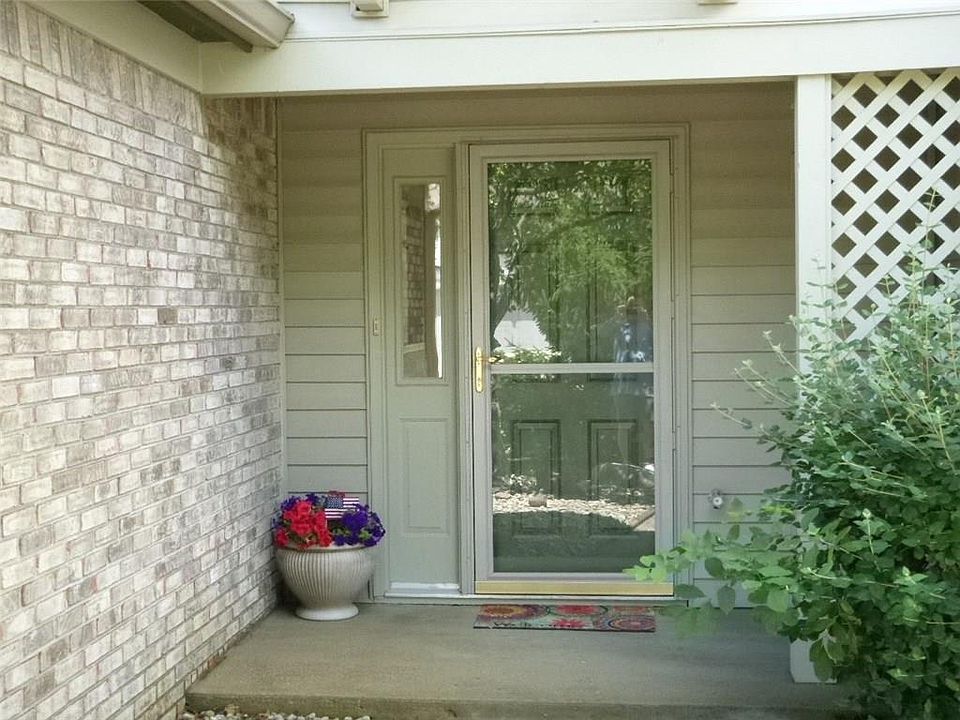 2nd image of 7139 Sea Pine Dr