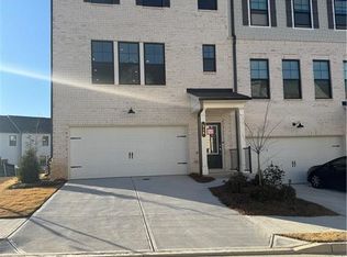 516 Provence Gate Ln, Lawrenceville, GA 30044