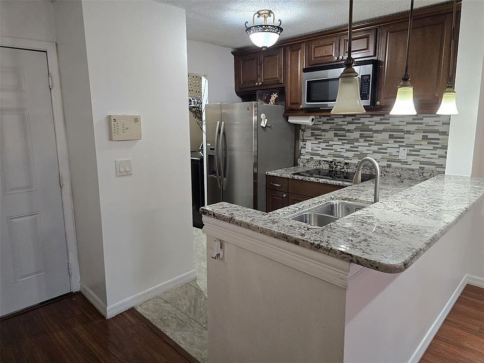 1st image of 4115 CHATHAM OAK COURT #218