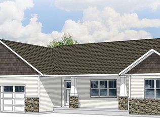 560 Morning Star Ln, Plover, WI 54467