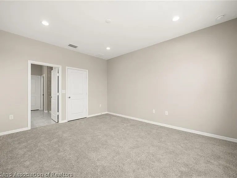 845 Peachtree Dr — Photo 22