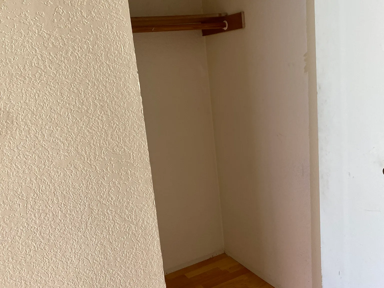 2 bed, 1.5 bath, 850 sqft, $2,395 — Photo 2