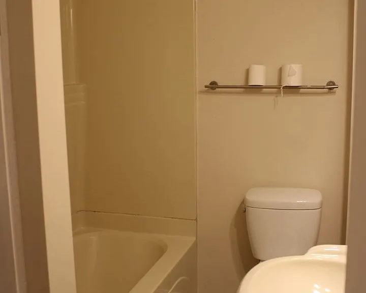 103 W 6th Ave #2 — Photo 10