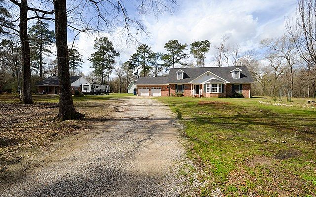 1st image of 13685 Rolling Hills Dr