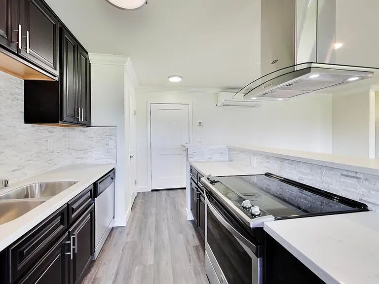 1662 Hollenbeck Ave #19 — Photo 1