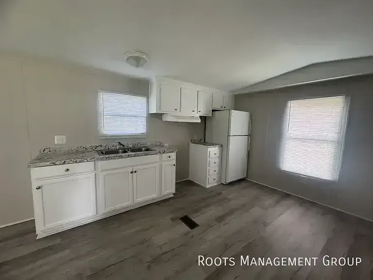 5098 Thompson Dr #99 — Photo 7