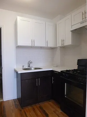 Rented by Bohemia Realty Group | media 33