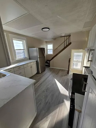 713 W 21st St #2 — Photo 3
