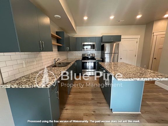 5th image of 359 N 3rd West St Unit 1202