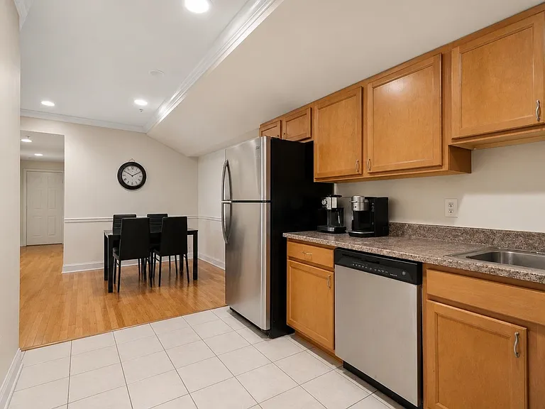 218 Jackson St #7 — Photo 19