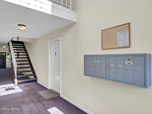 2nd image of 205 Flanders Ct APT 1