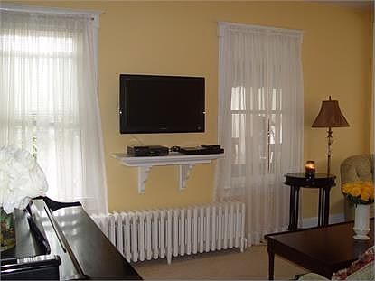 5th image of 83 Sicomac Ave