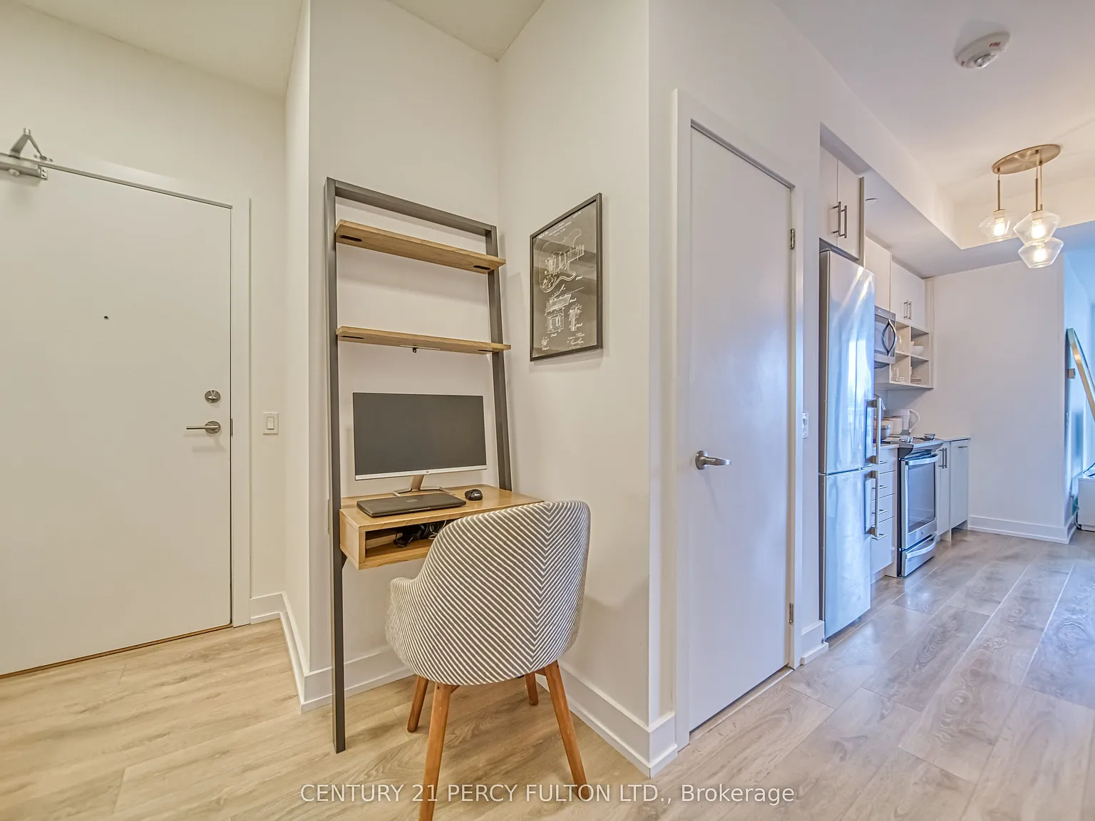 1 bed, $2,000 — Photo 4