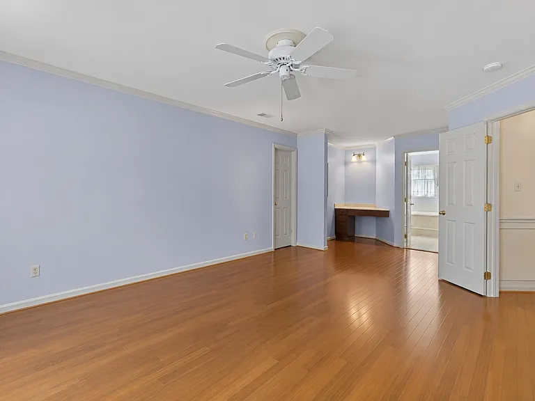 4804 Leighfield Valley Dr — Photo 14