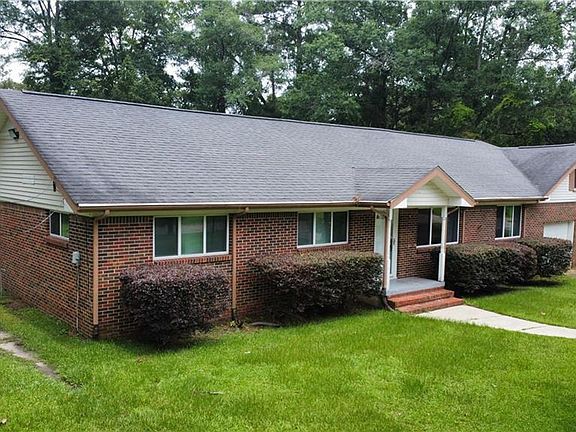 2nd image of 302 Valley Rd