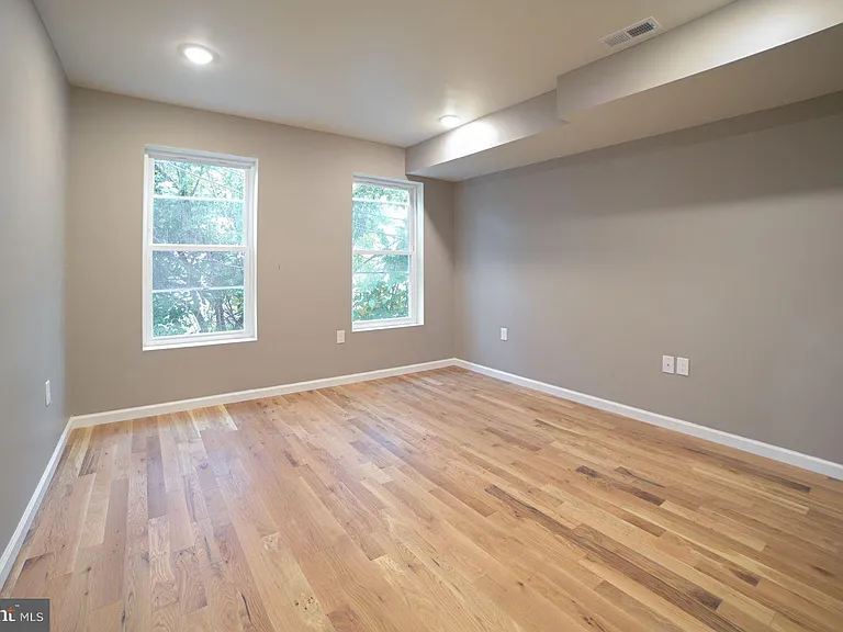 1806 N Willington St #2 — Photo 10