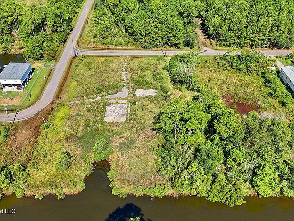 5th image of 10010 Bayou View Dr E #2-4