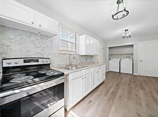 1012 Broadway St #J-3, Galveston, TX 77550