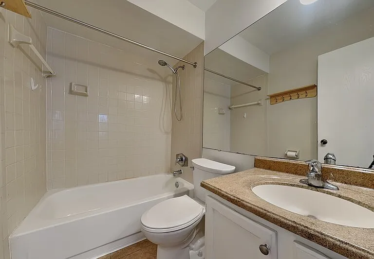 111 Hidden Arbor Ct — Photo 6