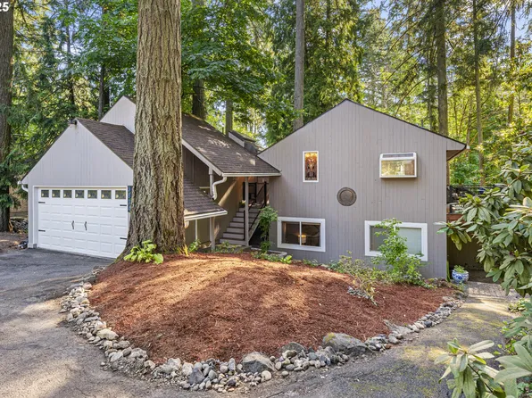 3834 SE Spruce St, Hillsboro, OR 97123