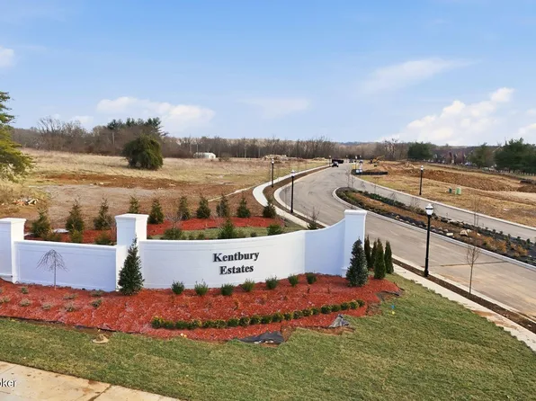 2 Littlecote Ln, Louisville, KY 40245