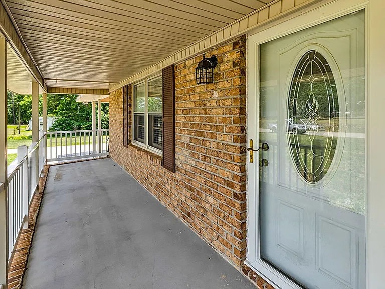 1354 Rogers Rd — Photo 3