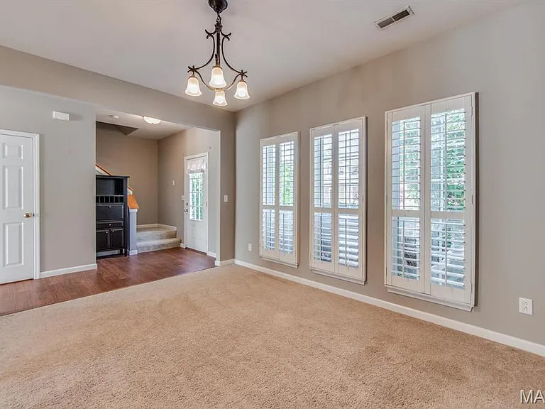 110 Hawks Haven Dr — Photo 6