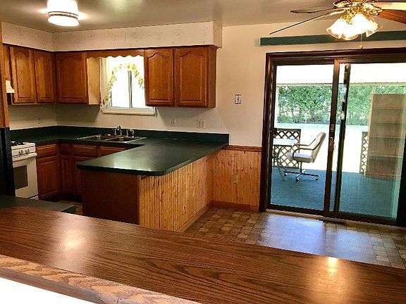 4th image of 5440 Lorraine Ct