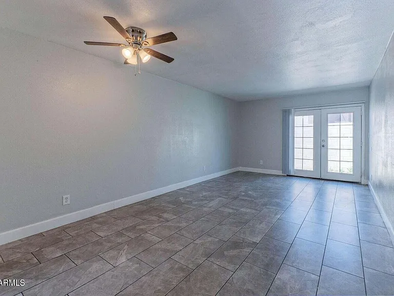 936 W Mountain View Rd #1 — Photo 9