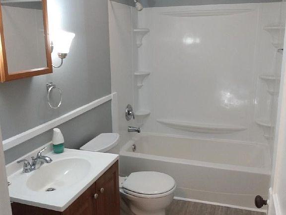 2nd image of 169 Silver St APT 7