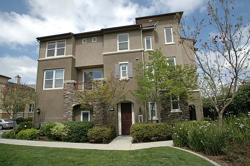 1st image of 1365 Abbey Ln