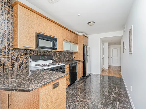 1132 Blake Court image 12 of 27